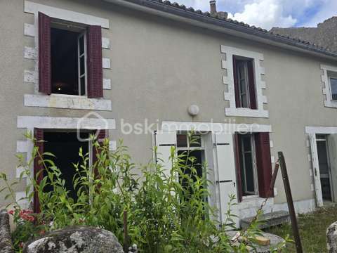 Vente maison 3 pièces Vasles 79