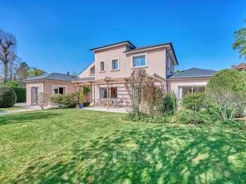 Vente maison 9 pièces Vaucresson 92