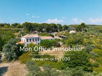 Maison 20 pièces 500 m² · à Velaux · 500 m² · 1 980 000 €