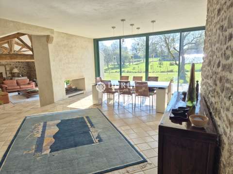 Vente maison 11 pièces