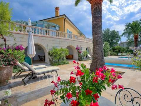 Vente maison 8 pièces Vence 06