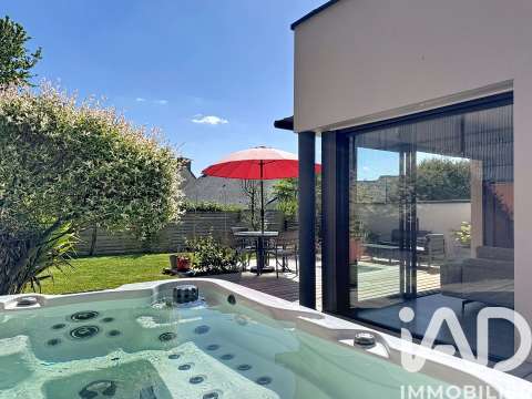 Vente maison 8 pièces Vern-sur-Seiche 35