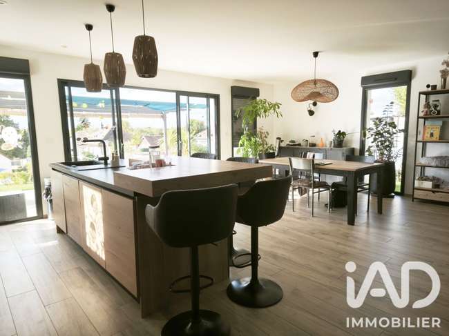 Maison 5 pièces 131 m² · à Verrières · 131 m² · 329 000 €