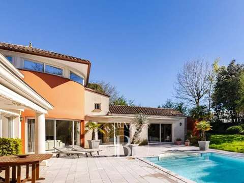 Vente maison 8 pièces