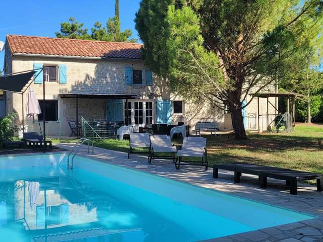 Maison 6 pièces 208 m² · à Vervant · 208 m² · 269 000 €