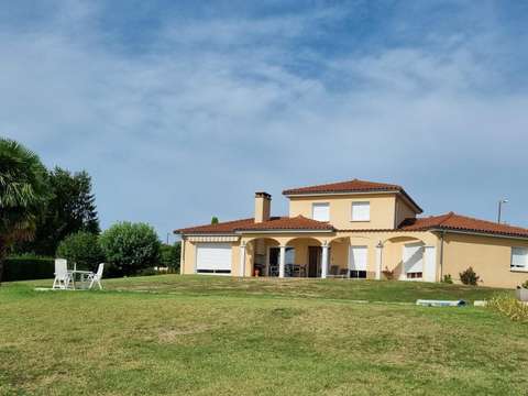 Vente maison 8 pièces Vichy 03