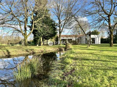 Vente maison 8 pièces Vieillevigne 44