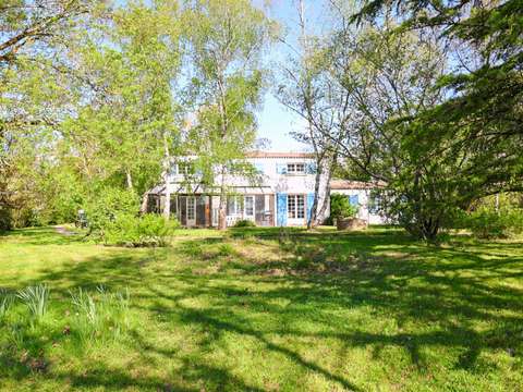 Vente maison 9 pièces Vieillevigne 44