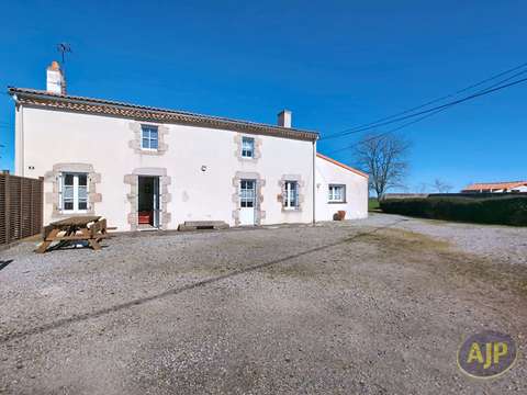 Vente maison 5 pièces Vieillevigne 44