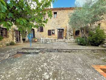 Vente maison 8 pièces Viens 84