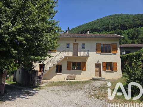 Vente maison 8 pièces Vif 38