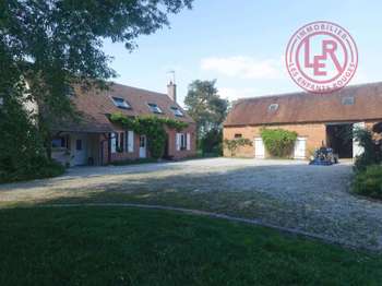 Vente maison 6 pièces Viglain 45