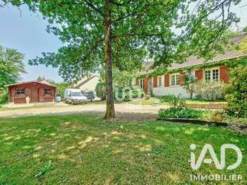 Maison 9 pièces 180 m² · à Vignoux-sur-Barangeon · 180 m² · 165 000 €