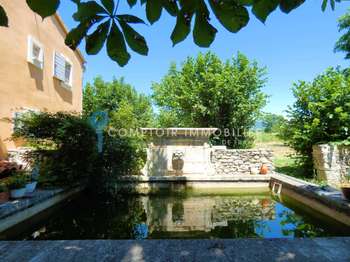 Vente maison 8 pièces Villars 84