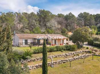 Vente maison 4 pièces Villecroze 83