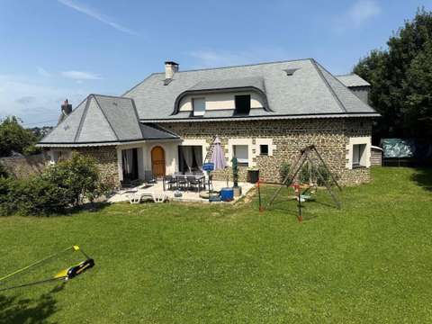 Vente maison 6 pièces Villedieu-les-Poeles 50