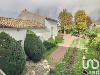 Vente maison 10 pièces Villefagnan 16