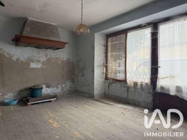 Maison 7 pièces 139 m² · à Villefranche-de-Panat · 139 m² · 38 000 €