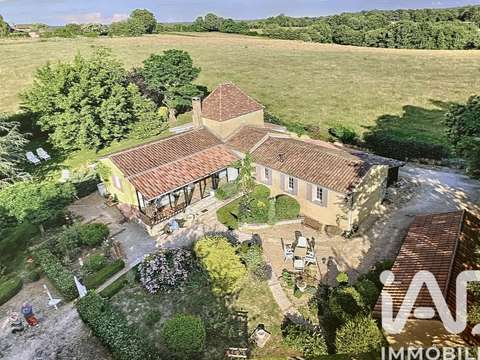 Vente maison 6 pièces Villefranche-du-Périgord 24