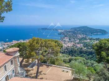 Vente maison 11 pièces Villefranche-sur-Mer 06