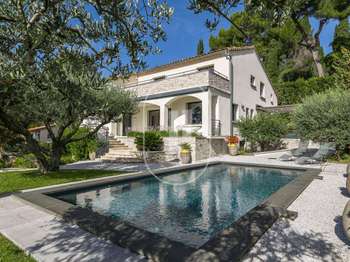 Vente maison 8 pièces Villeneuve-lès-Avignon 30