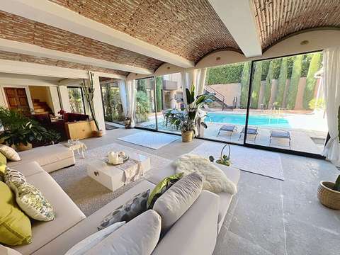 Vente maison 8 pièces Villeneuve-lès-Avignon 30