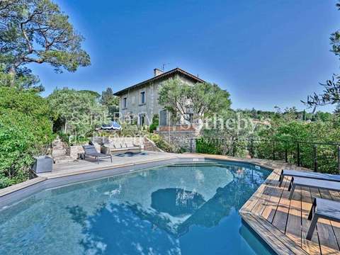 Vente maison 6 pièces Villeneuve-lès-Avignon 30