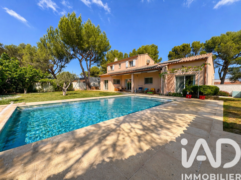 Vente maison 6 pièces Villeneuve-lès-Avignon 30