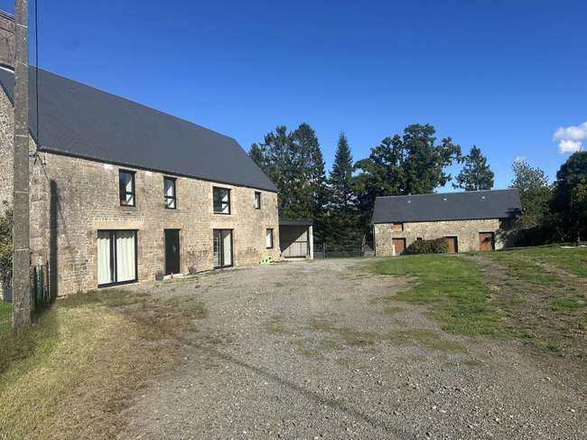 Maison 6 pièces 171 m² · à Vire Normandie · 171 m² · 305 950 €
