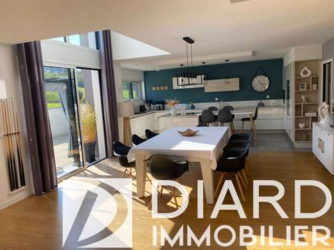 Vente maison 8 pièces