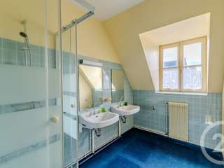 Vente maison 12 pièces