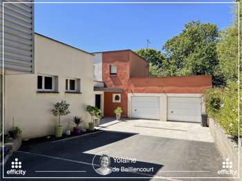 Vente maison 11 pièces Vitré Pavillon-Maisons Rouges 35