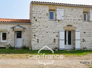 Vente maison 7 pièces Vix 85