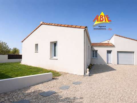 Vente maison 4 pièces Vouillé 79