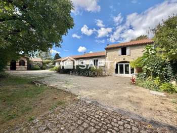 Vente maison 7 pièces Vouillé 79