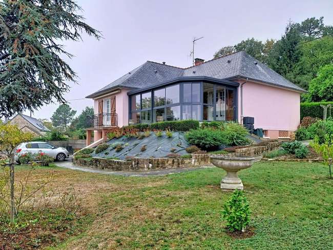 Maison 5 pièces 89 m² · à Voutré · 89 m² · 173 000 €