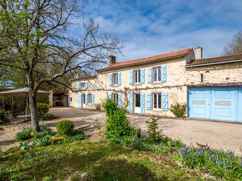 Vente maison 7 pièces Vouvant 85