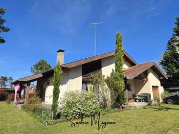 Maison 5 pièces 136 m² · à Ychoux · 136 m² · 240 000 €