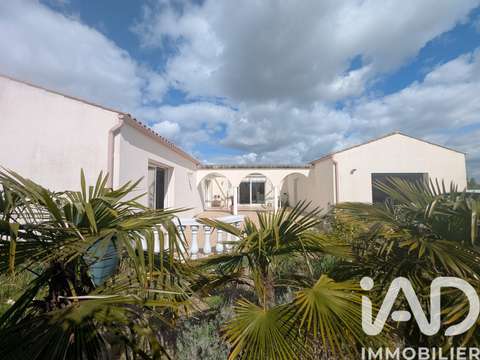 Vente maison 5 pièces Yves 17