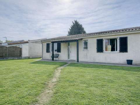 Vente maison 4 pièces Yves 17