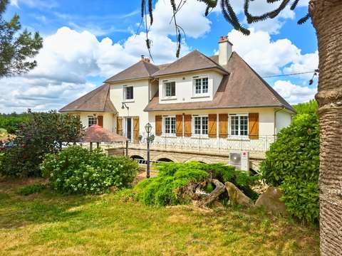 Vente maison 8 pièces Yvré-l'Évêque 72