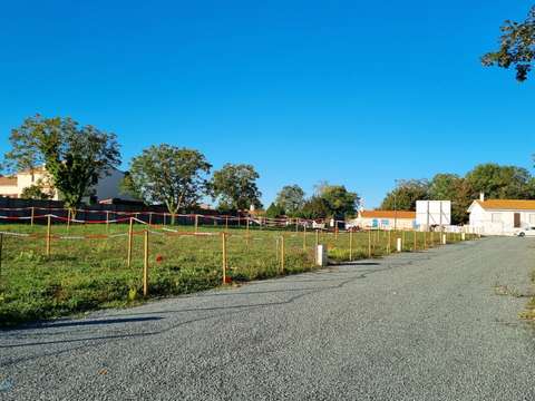 Vente de terrain Angles 85