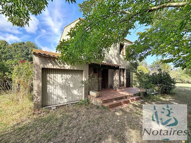 Terrain 4 pièces 88 m² · à Arles · 88 m² · 350 000 €