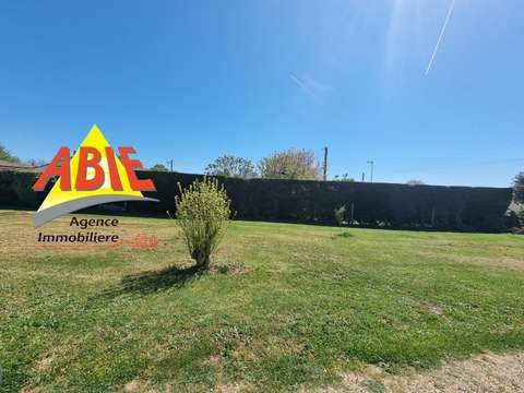 Vente de terrain Benet 85