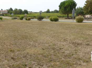 Vente Terrain 1053 m&sup2;Brie-sous-Archiac