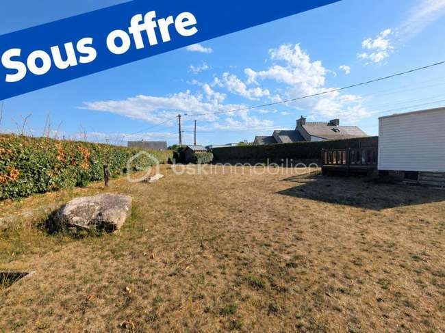 Terrain 598 m² · à Cléder · 598 m² · 126 000 €