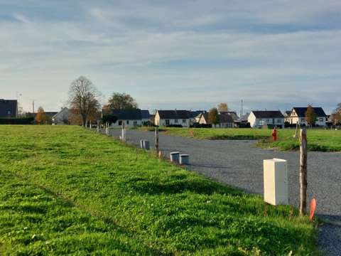 Vente de terrain Commer 53