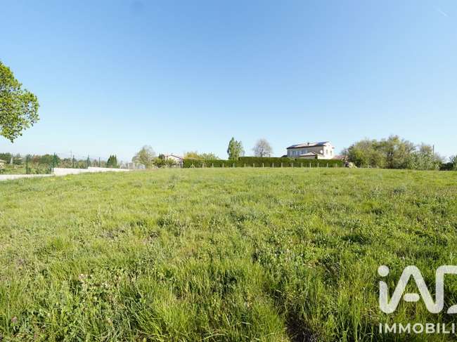 Terrain 805 m² · à Étables · 805 m² · 57 000 €