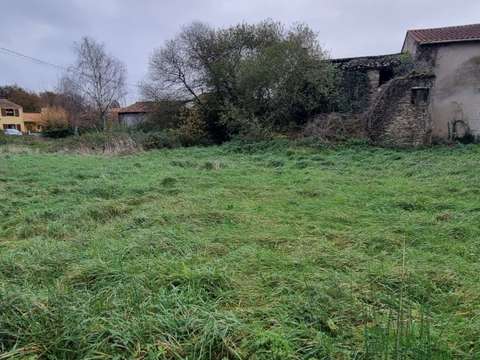 Vente de terrain Landeronde 85