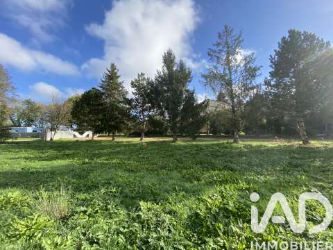 Vente de terrain Landeronde 85